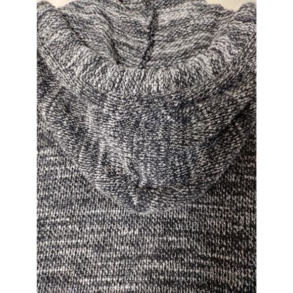 Paper Crane Woven Hooded Pullover Top with Tasseled Ties, Gray & Wht, Size M - Picture 4 of 7